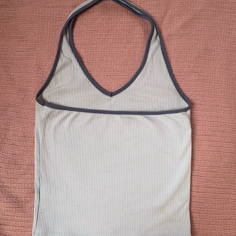Gray Ribbed Halter Top - Picture 2 of 5